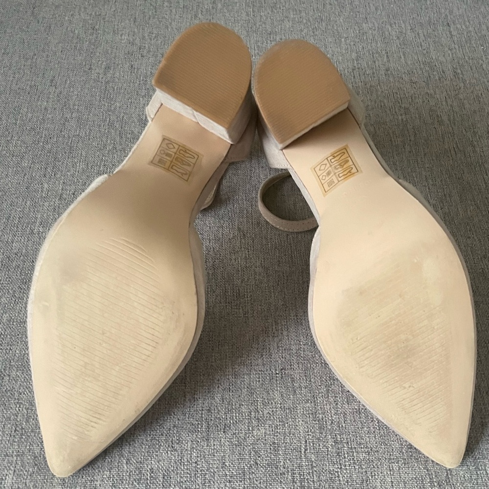 Pointed Block Heels - Picture 4 of 4